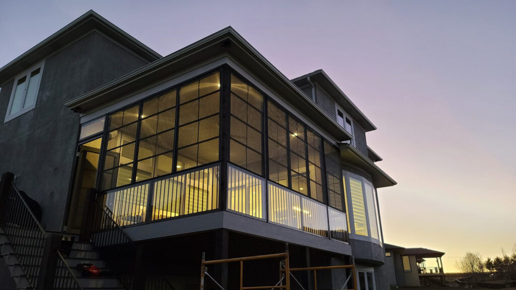 Sunrooms & Three-Season Rooms