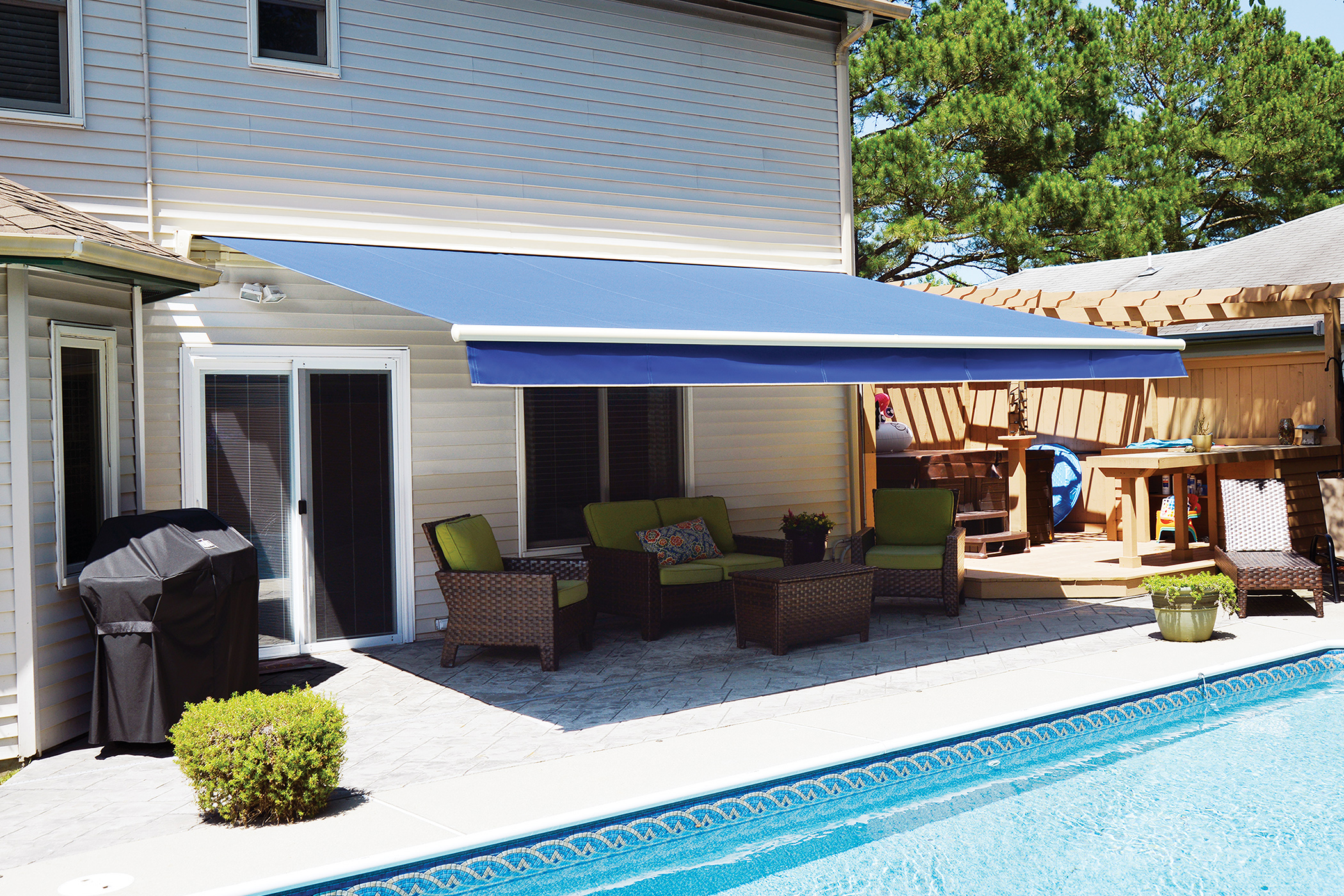 How Much Does a Retractable Awning Cost in Maryland?